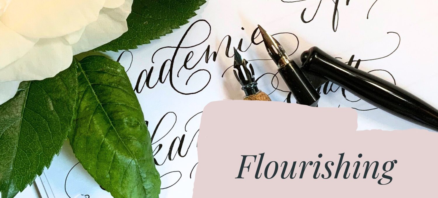 Flourishing-Kalligraphie-Tipp Nr. 1: Beginne mit Aufwärmübungen! Tipps und Tricks Verzierungen Schnörkel Blog Workshop Kurs Online schreiben lernen üben Lettering Schwünge